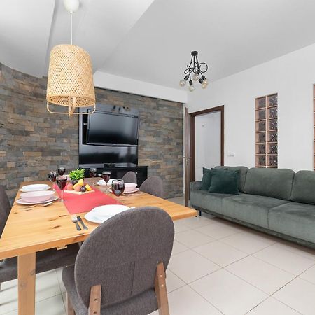 Przestronne Apartamenty W Zakopanem Z Trzema Sypialniami I Parkingiem By Noclegi Renters Bagian luar foto
